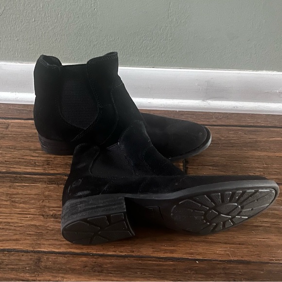 Born Boots (8.5) Ankle Length - Picture 4 of 6